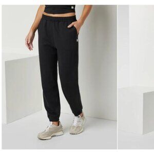 Vuori Boyfriend Sweatpant in Black Heather - Medium - Worn Once